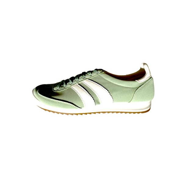 Steve Madden Madden Girl Sage Green/White Retro Runner Sneakers Size 9 NWOB - Picture 3 of 8